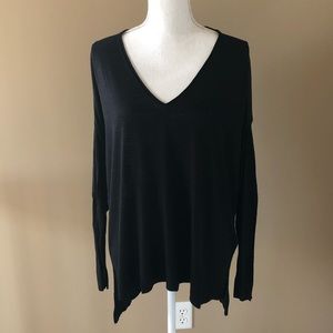 Black Guess lightweight sweater